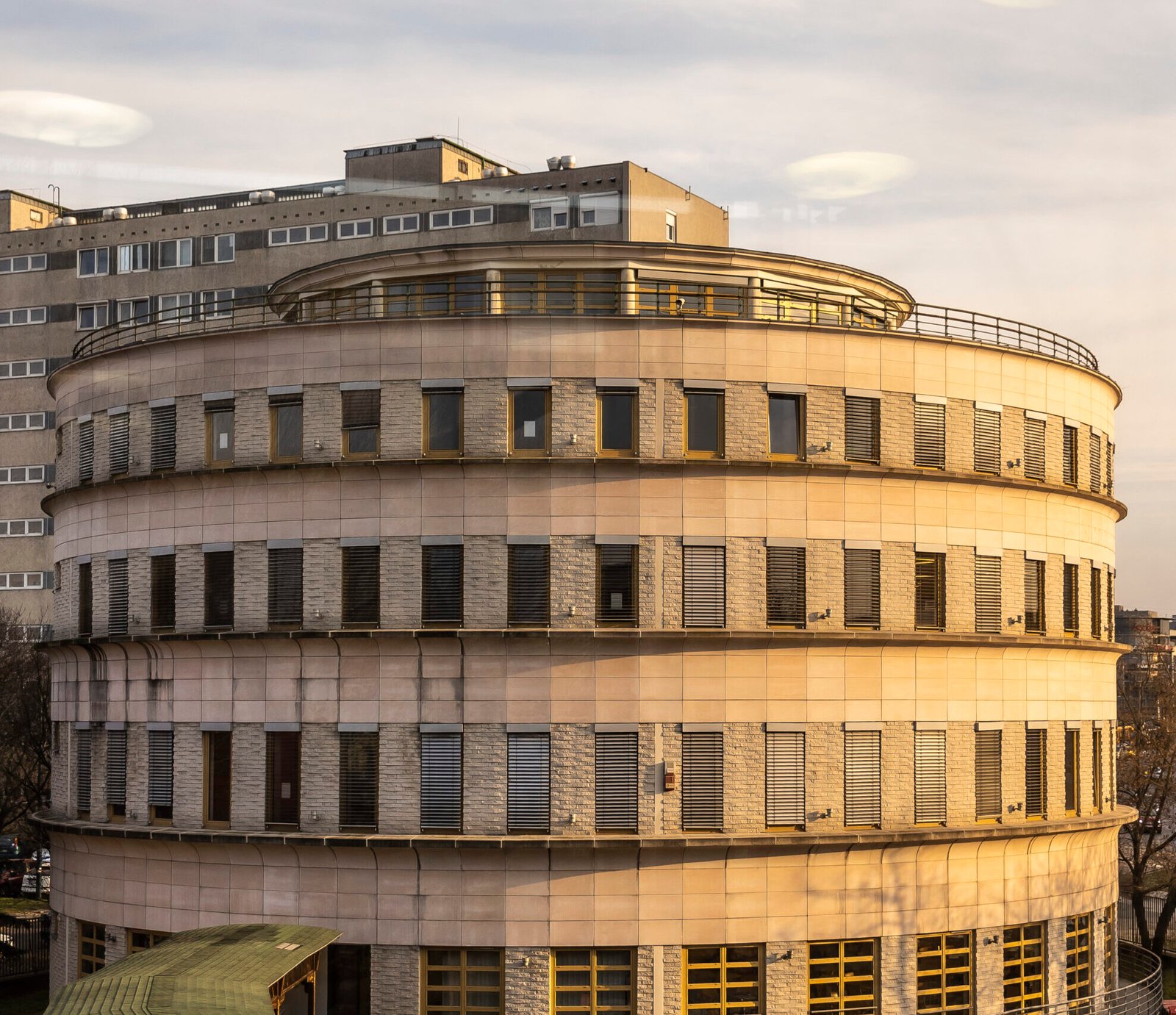 METU-NagyLajos_CZ_9155 (1) METU-NagyLajos_CZ_9155 (1)